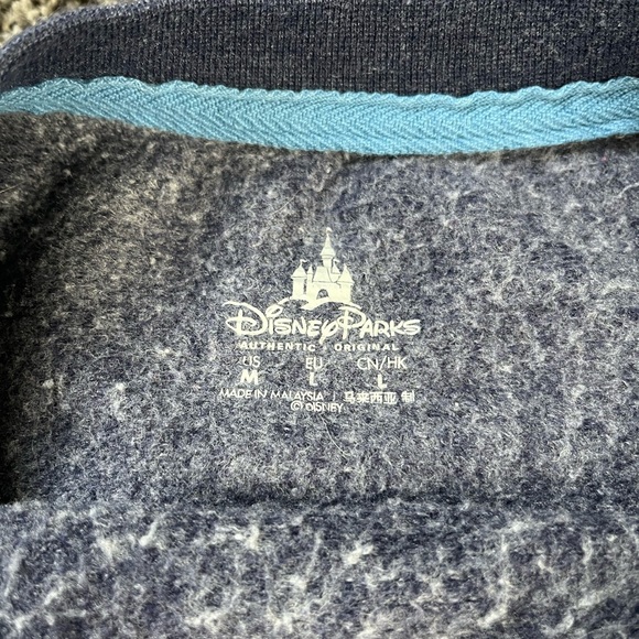 Disney Parks WDW Sweatshirt Sz M Compass Rose Discover The Magic Blue Mickey - Picture 4 of 4